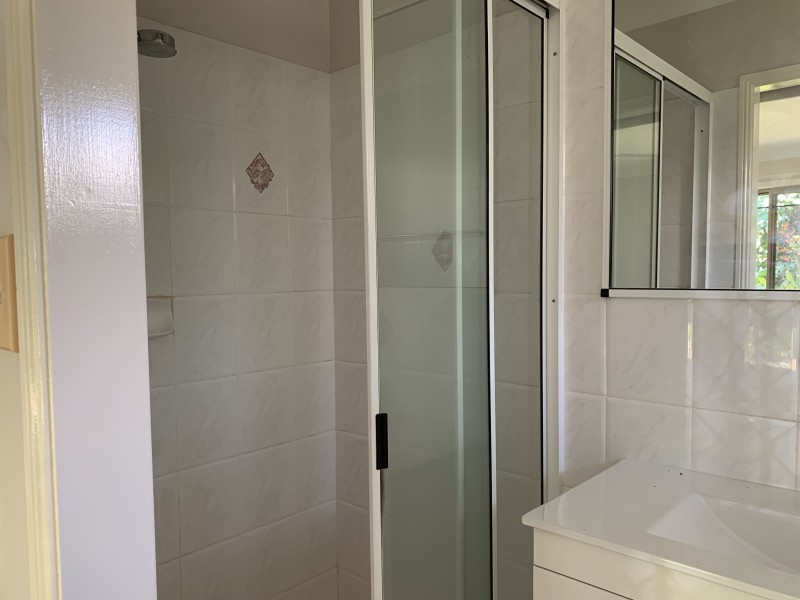 5 Holland St, Wongaling Beach QLD 4852