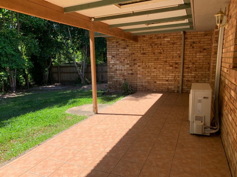 5 Holland St, Wongaling Beach QLD 4852