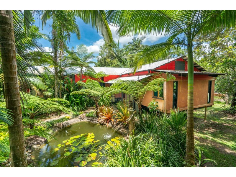 10 South Maria Creek Close, Mission Beach QLD 4852