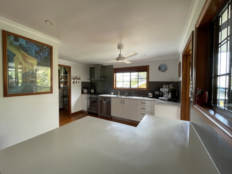 27 Buccaneer St, South Mission Beach QLD 4852