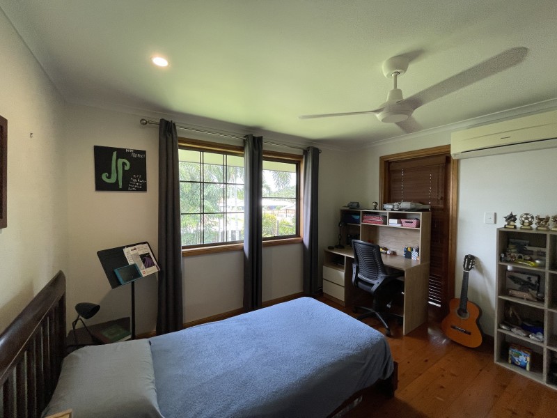 27 Buccaneer St, South Mission Beach QLD 4852