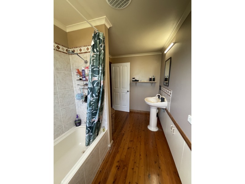 27 Buccaneer St, South Mission Beach QLD 4852