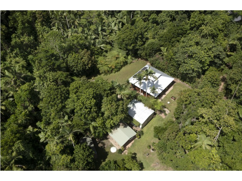 2/627 Bingil Bay Road, Bingil Bay QLD 4852