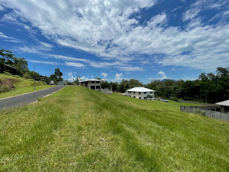 12 Riverside Tce, South Mission Beach QLD 4852