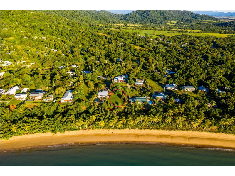 8 Cutten St, Bingil Bay QLD 4852