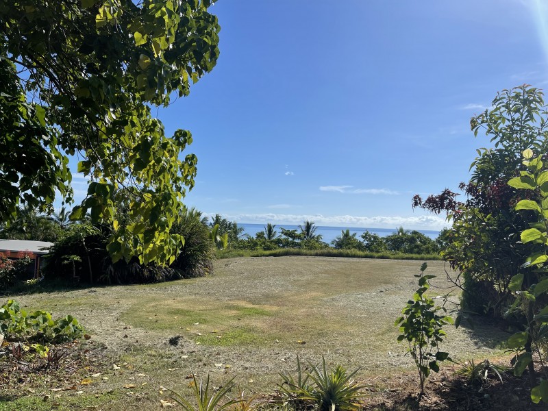 8 Cutten St, Bingil Bay QLD 4852