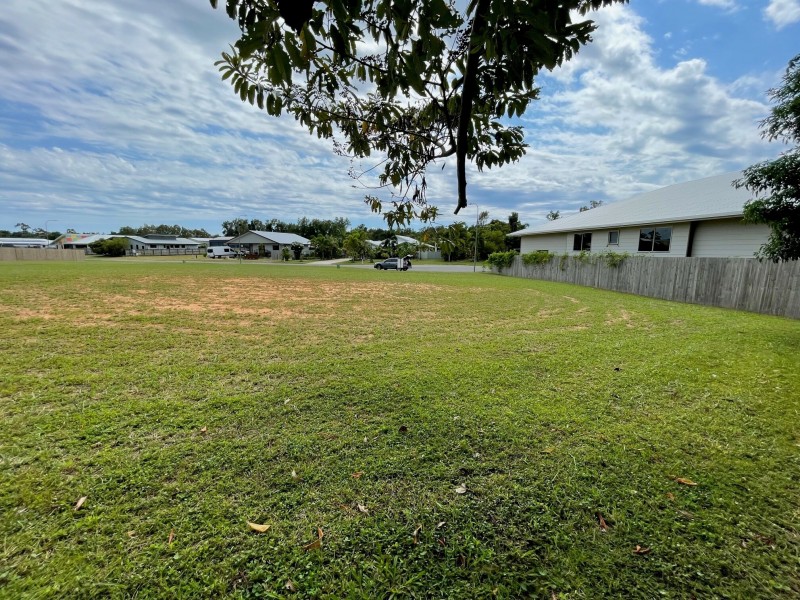 22 Nivosa Court, Mission Beach QLD 4852