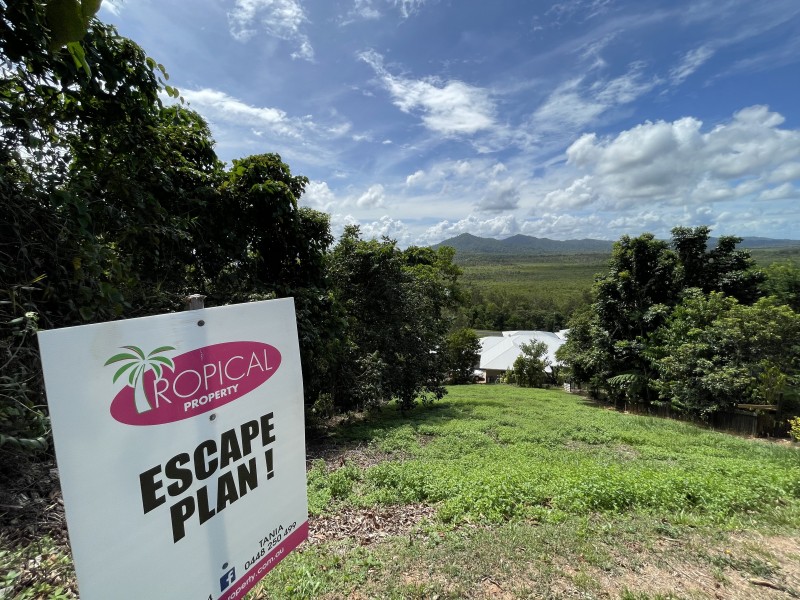 34 Campbell Tce, South Mission Beach QLD 4852