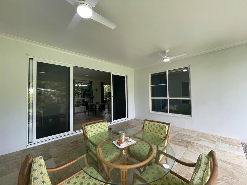 22 Southward St, Mission Beach QLD 4852