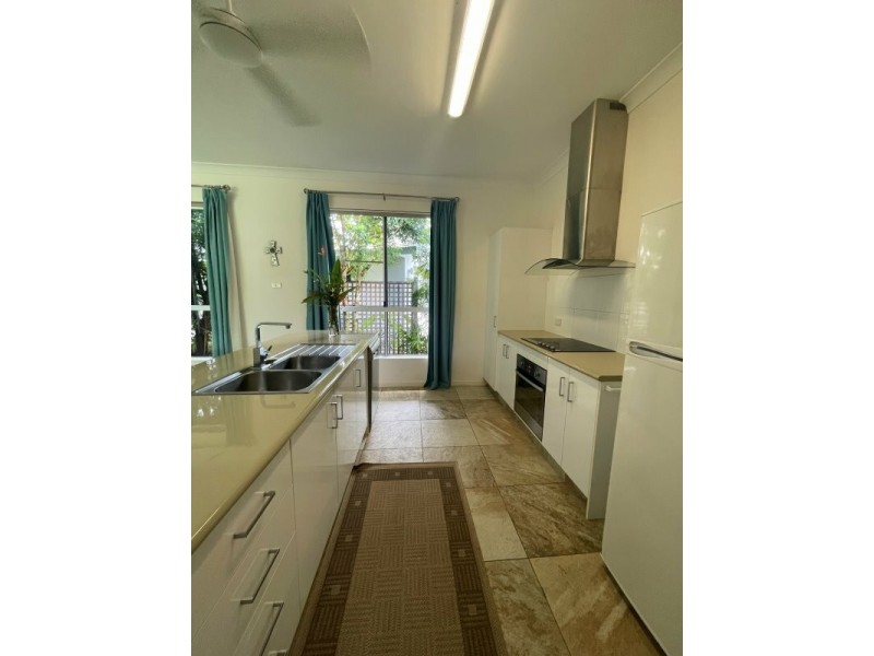 22 Southward St, Mission Beach QLD 4852