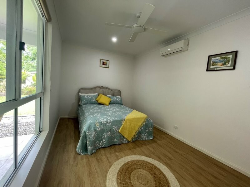 22 Southward St, Mission Beach QLD 4852