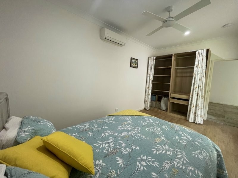 22 Southward St, Mission Beach QLD 4852