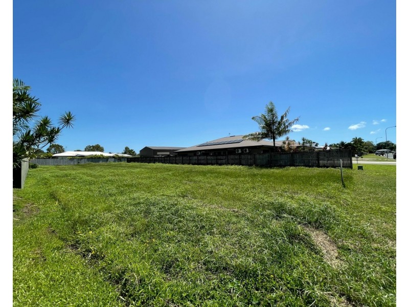 20 Voyager St, South Mission Beach QLD 4852