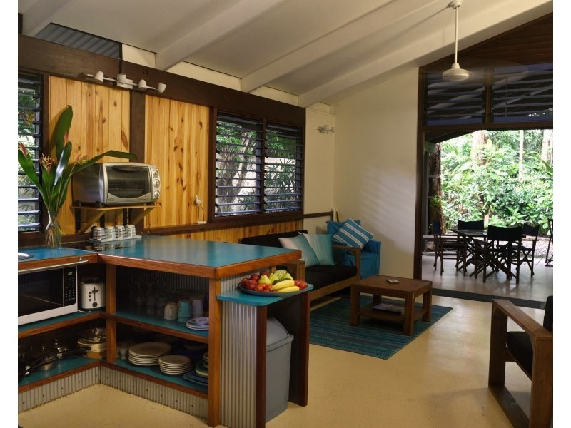 Unit 5/44 Koda St, Wongaling Beach QLD 4852