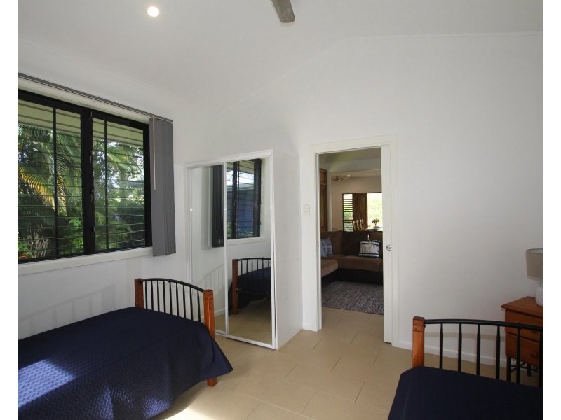 37 Pacific View Dr, Wongaling Beach QLD 4852