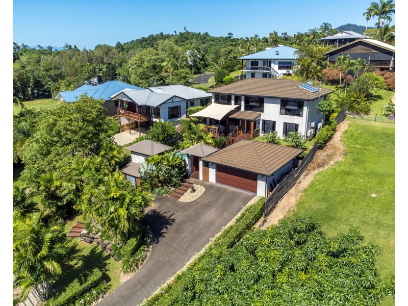 9 Dunkalli Cres, Wongaling Beach QLD 4852