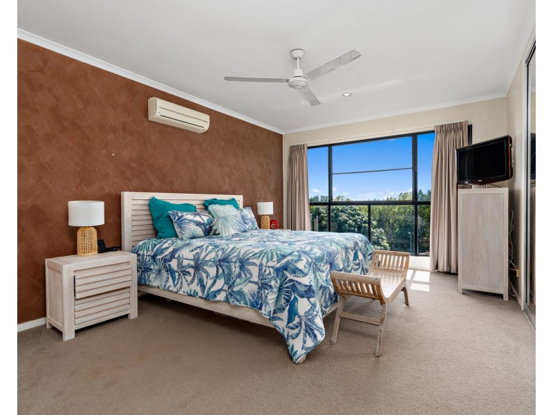 9 Dunkalli Cres, Wongaling Beach QLD 4852