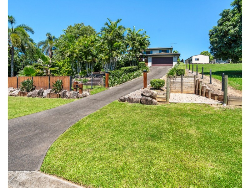 9 Dunkalli Cres, Wongaling Beach QLD 4852