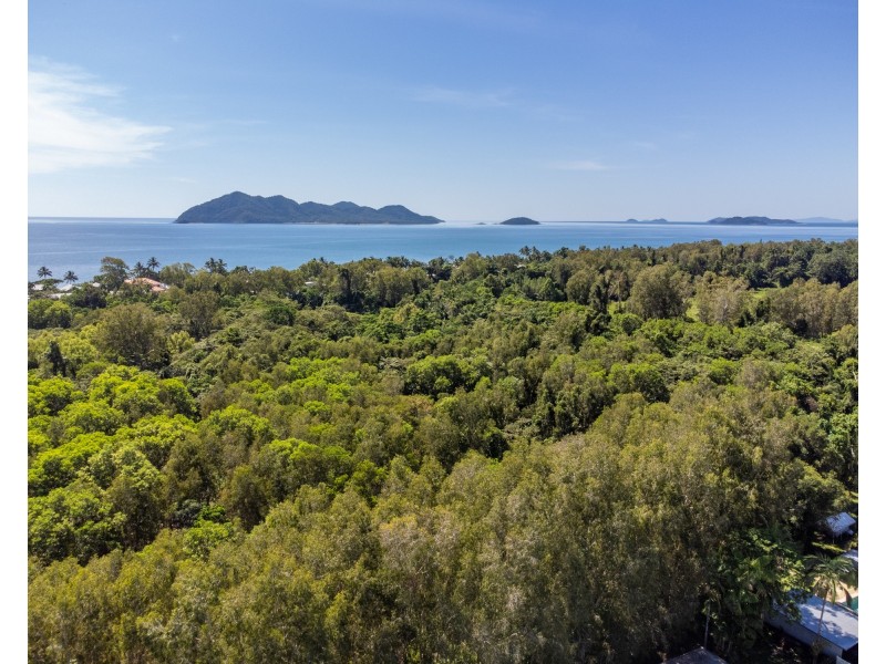 9 Dunkalli Cres, Wongaling Beach QLD 4852