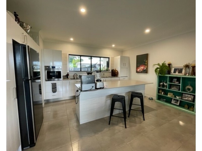 27 Rise Cres, Mission Beach QLD 4852