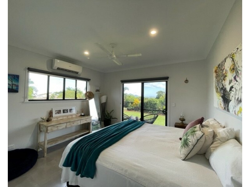 27 Rise Cres, Mission Beach QLD 4852