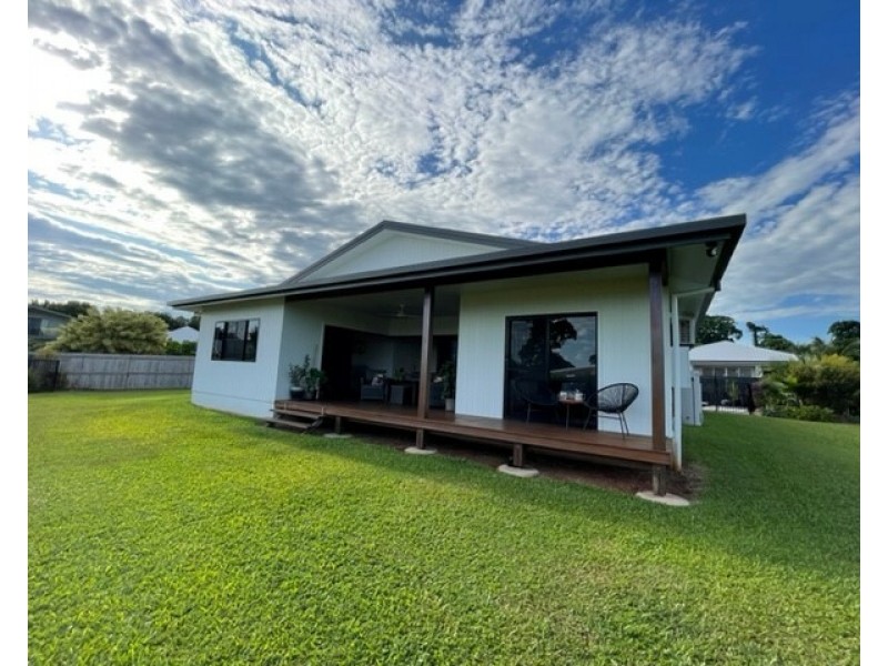 27 Rise Cres, Mission Beach QLD 4852