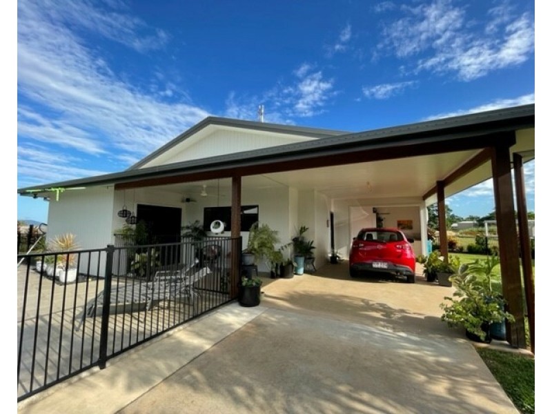 27 Rise Cres, Mission Beach QLD 4852