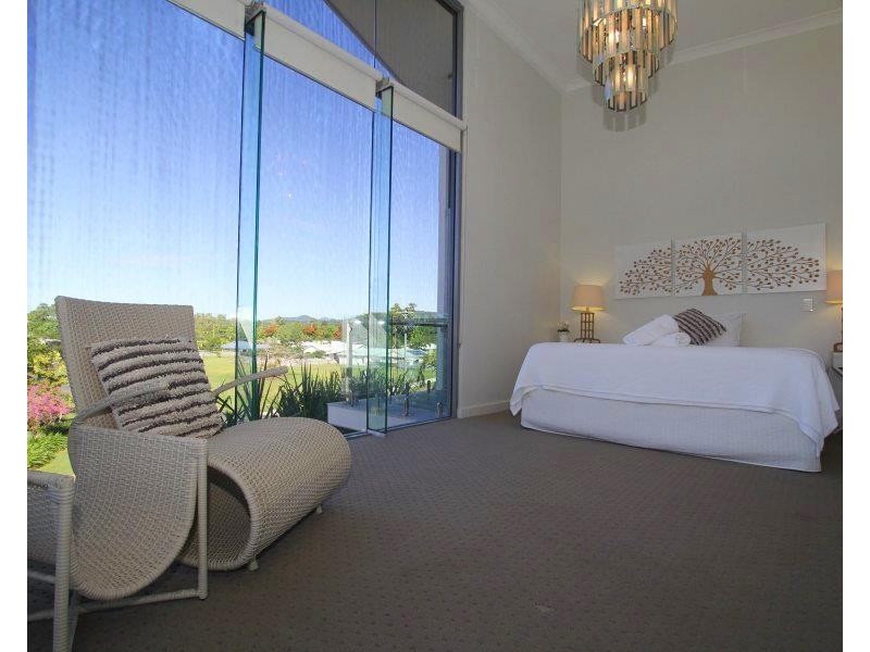 3/2 Donkin Lane, Mission Beach QLD 4852