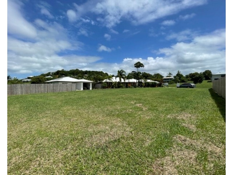 25 Clipper Ct, South Mission Beach QLD 4852