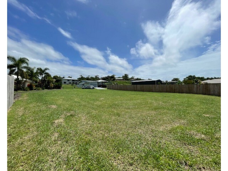 25 Clipper Ct, South Mission Beach QLD 4852