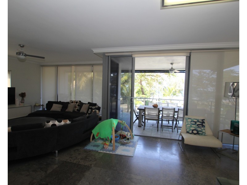 2/2 Donkin Lane, Mission Beach QLD 4852