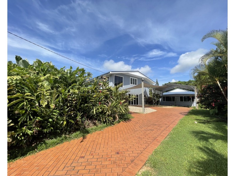 7 Cutten St, Bingil Bay QLD 4852