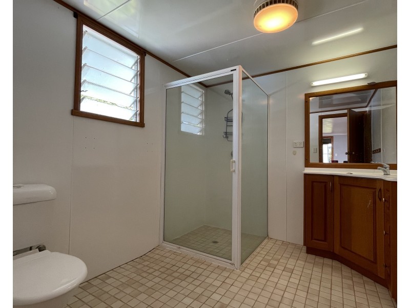 7 Cutten St, Bingil Bay QLD 4852