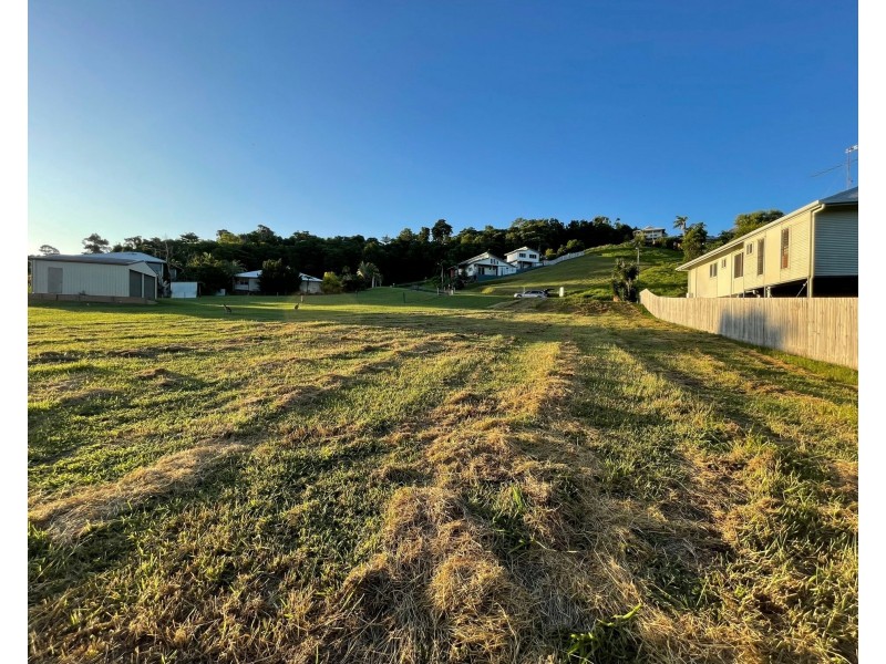 10 The Boulevard, South Mission Beach QLD 4852