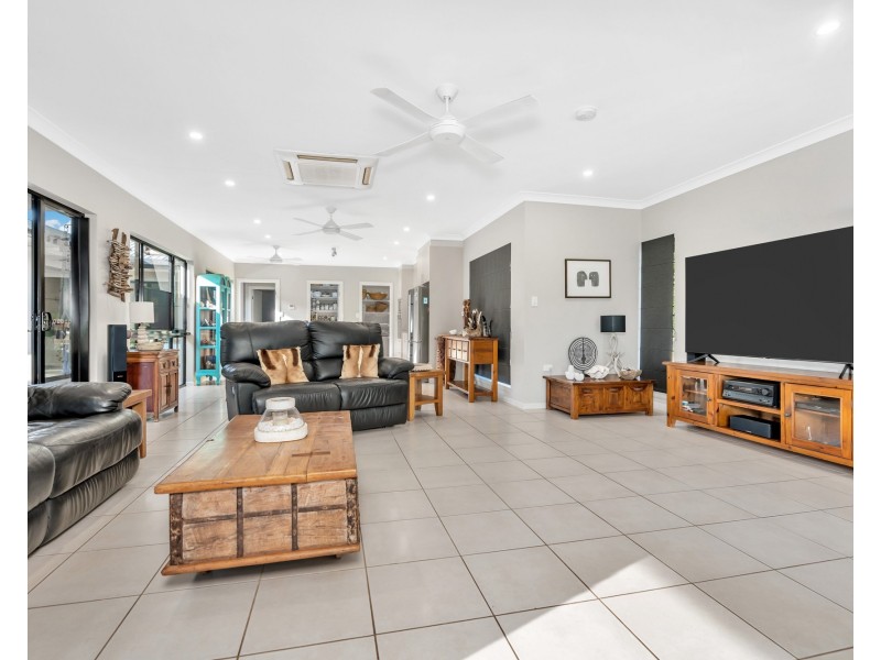 86 Boyett Rd, Mission Beach QLD 4852