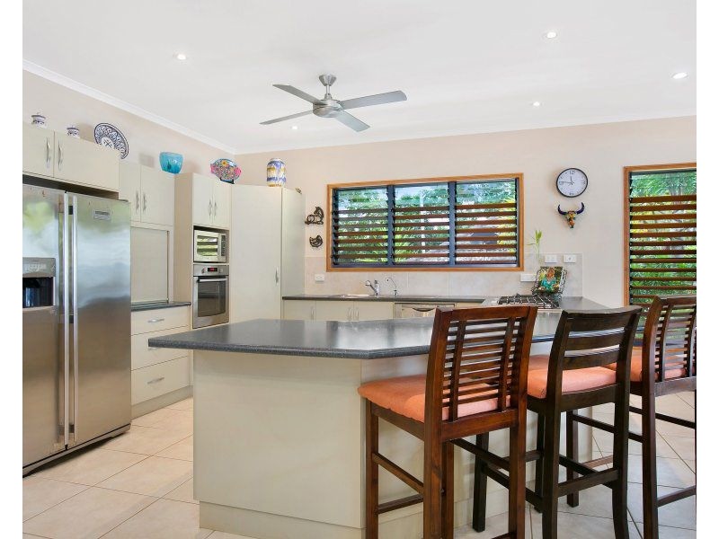 24 Kennedy Esplanade, South Mission Beach QLD 4852