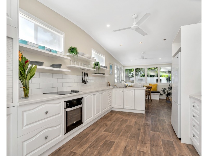 89 Banfield Pde, Wongaling Beach QLD 4852