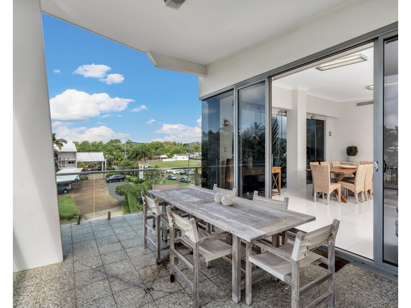 3/2 Donkin Lane, Mission Beach QLD 4852