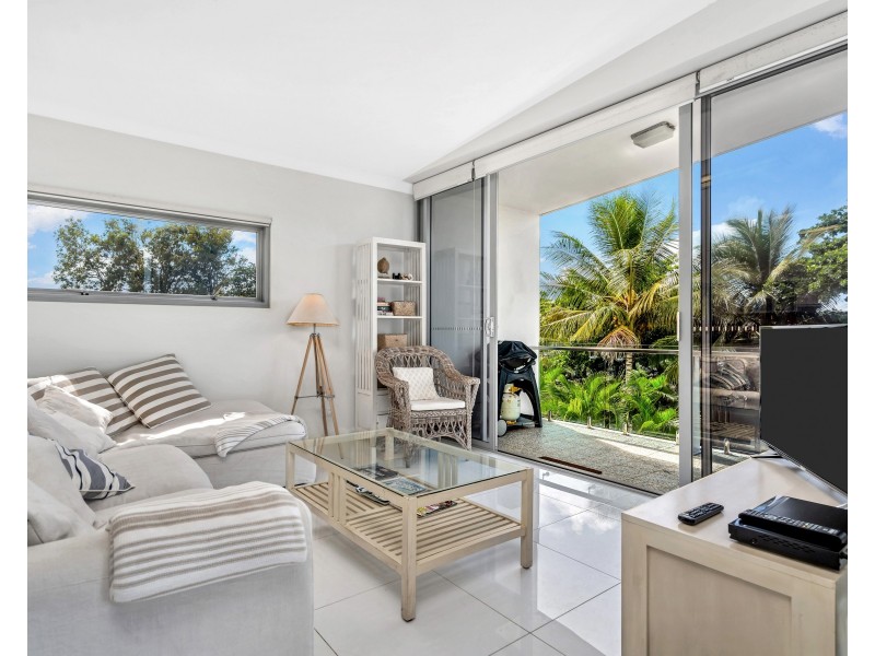 3/2 Donkin Lane, Mission Beach QLD 4852