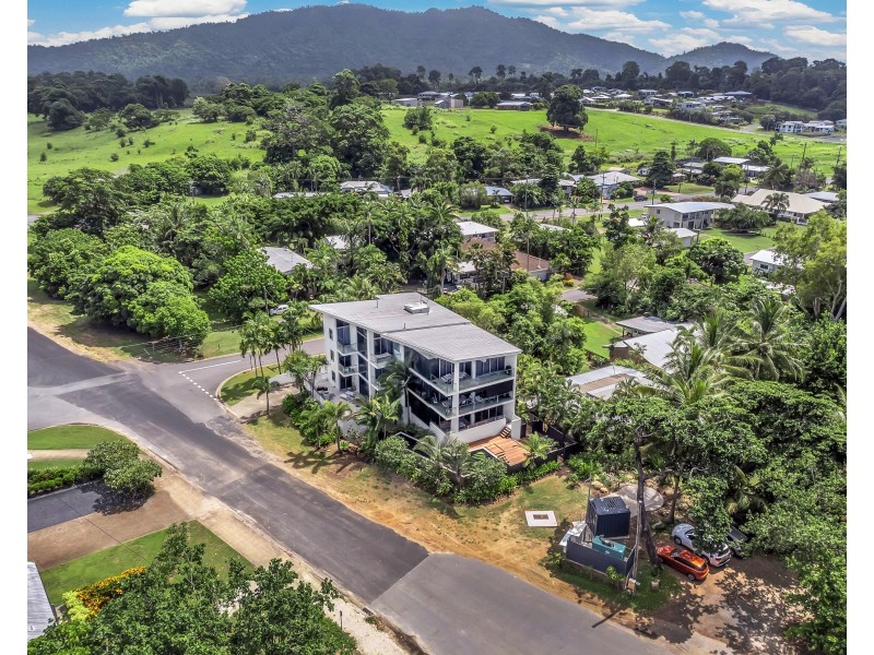 3/2 Donkin Lane, Mission Beach QLD 4852