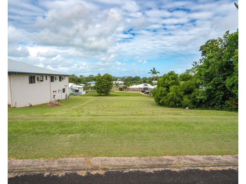 16 Admiralty St, South Mission Beach QLD 4852