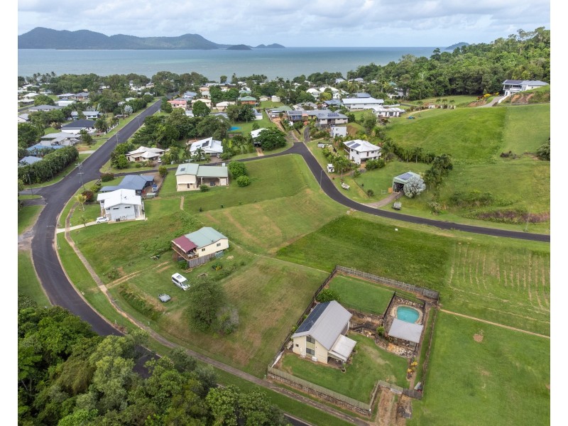25 Jackey Jackey Street, South Mission Beach QLD 4852