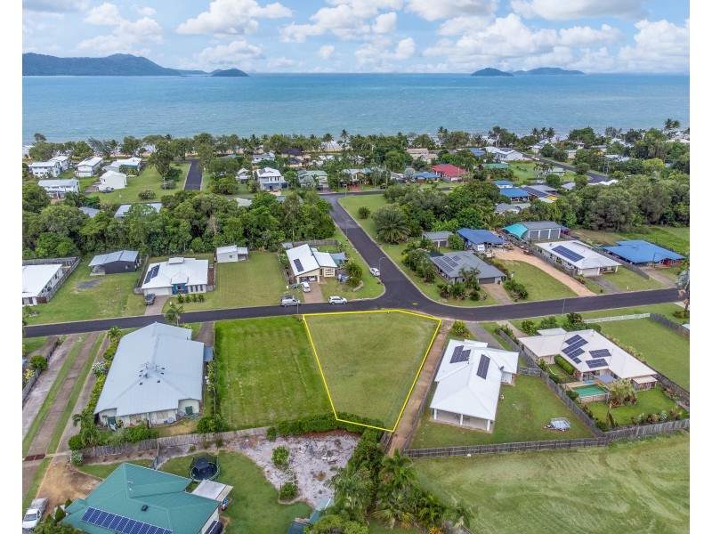 1 Clipper Ct, South Mission Beach QLD 4852