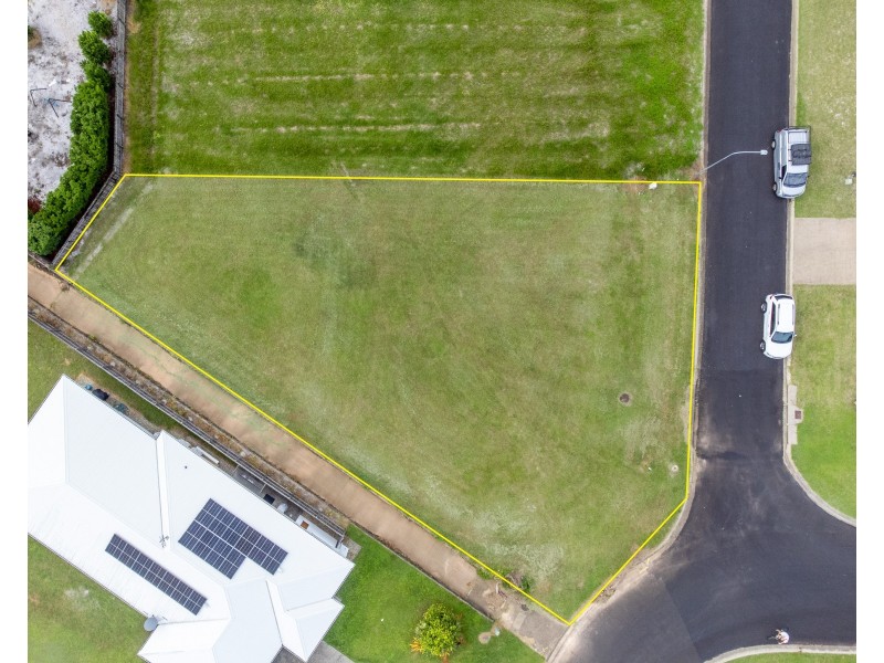 1 Clipper Ct, South Mission Beach QLD 4852