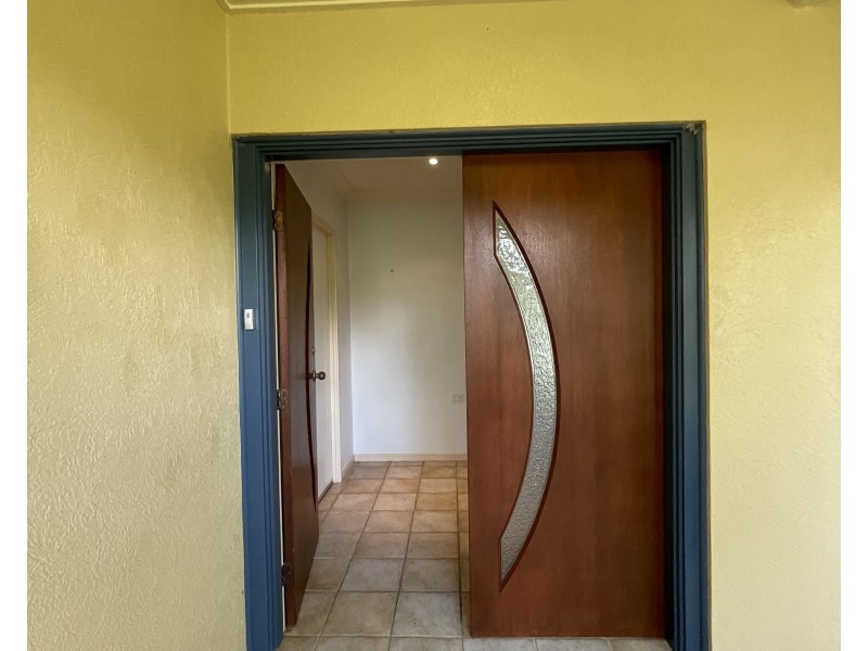 44 Holland St, Wongaling Beach QLD 4852