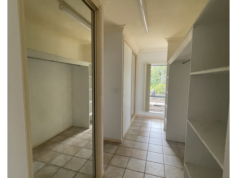 44 Holland St, Wongaling Beach QLD 4852