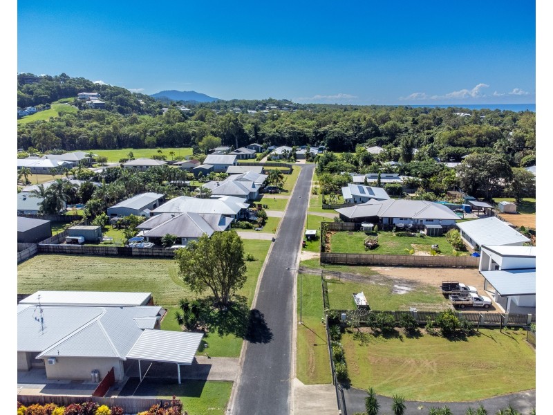 12 Heliconia Ct, South Mission Beach QLD 4852