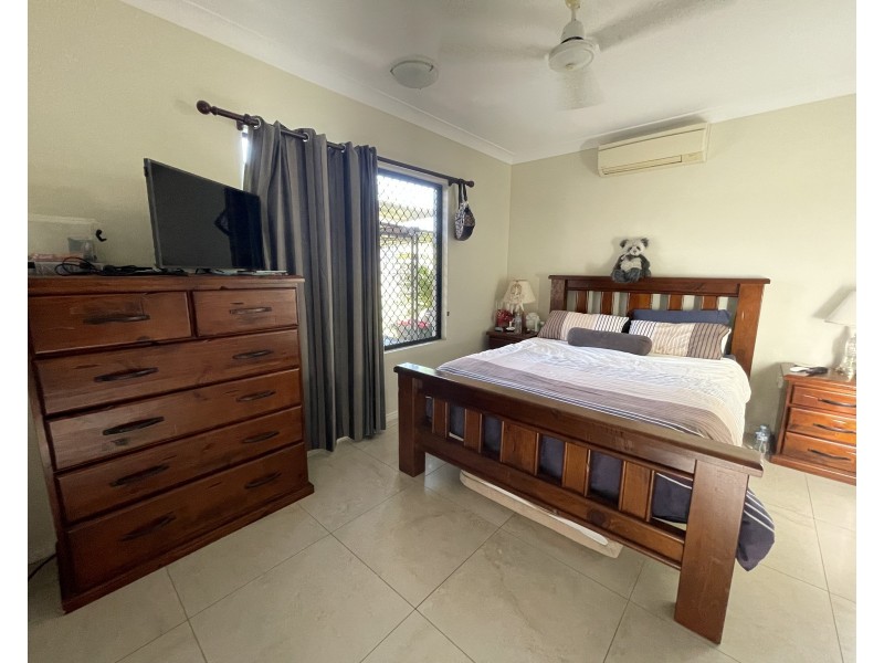 12 Heliconia Ct, South Mission Beach QLD 4852