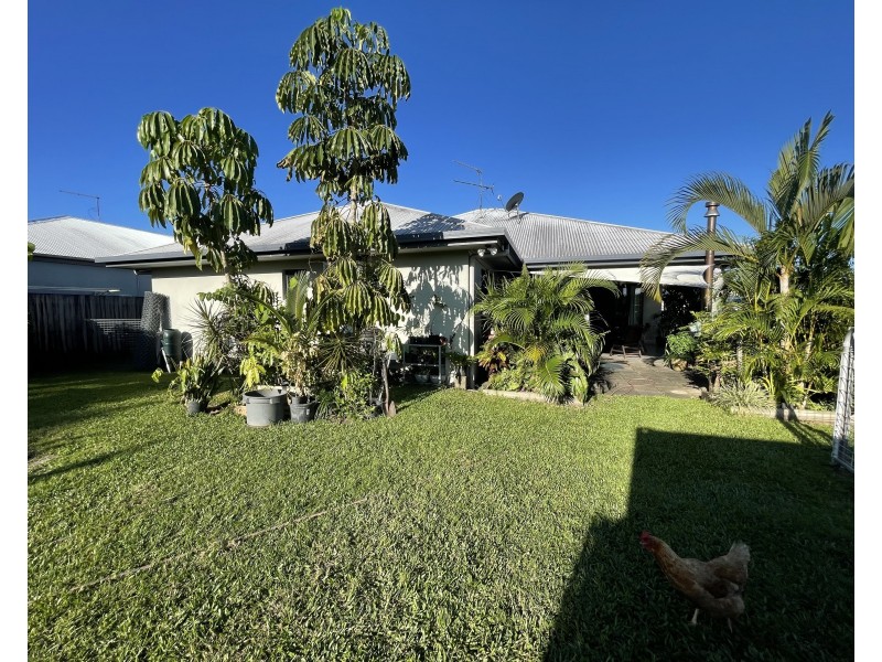 12 Heliconia Ct, South Mission Beach QLD 4852
