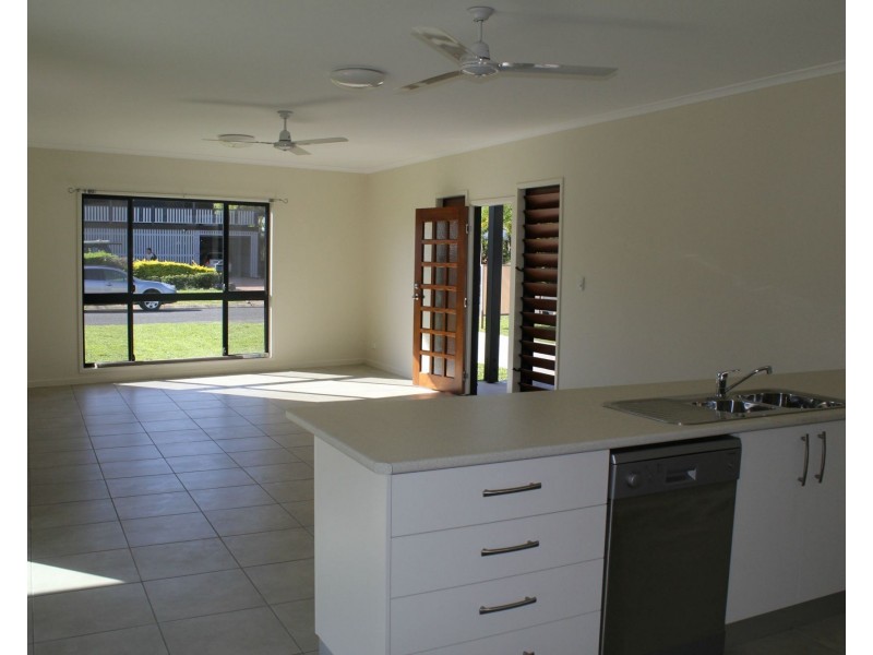 51 Holland Street, Wongaling Beach QLD 4852